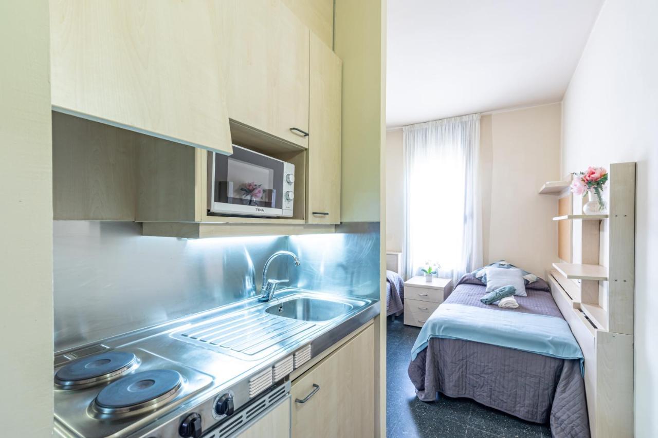 Residencia Universitaria Resa Giner De Los Rios Alcalá de Henares Exteriér fotografie