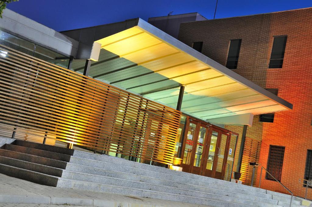 Residencia Universitaria Resa Giner De Los Rios Alcalá de Henares Exteriér fotografie